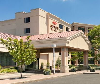 Crown Plaza Philadelphia &bull; King of Prussia